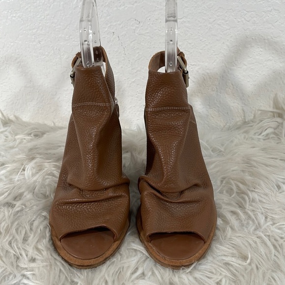 KELSI DAGGER BROOKLYN Metro Brown Peep Toe Ankle Block Heeled Booties Size 9 - Picture 2 of 11